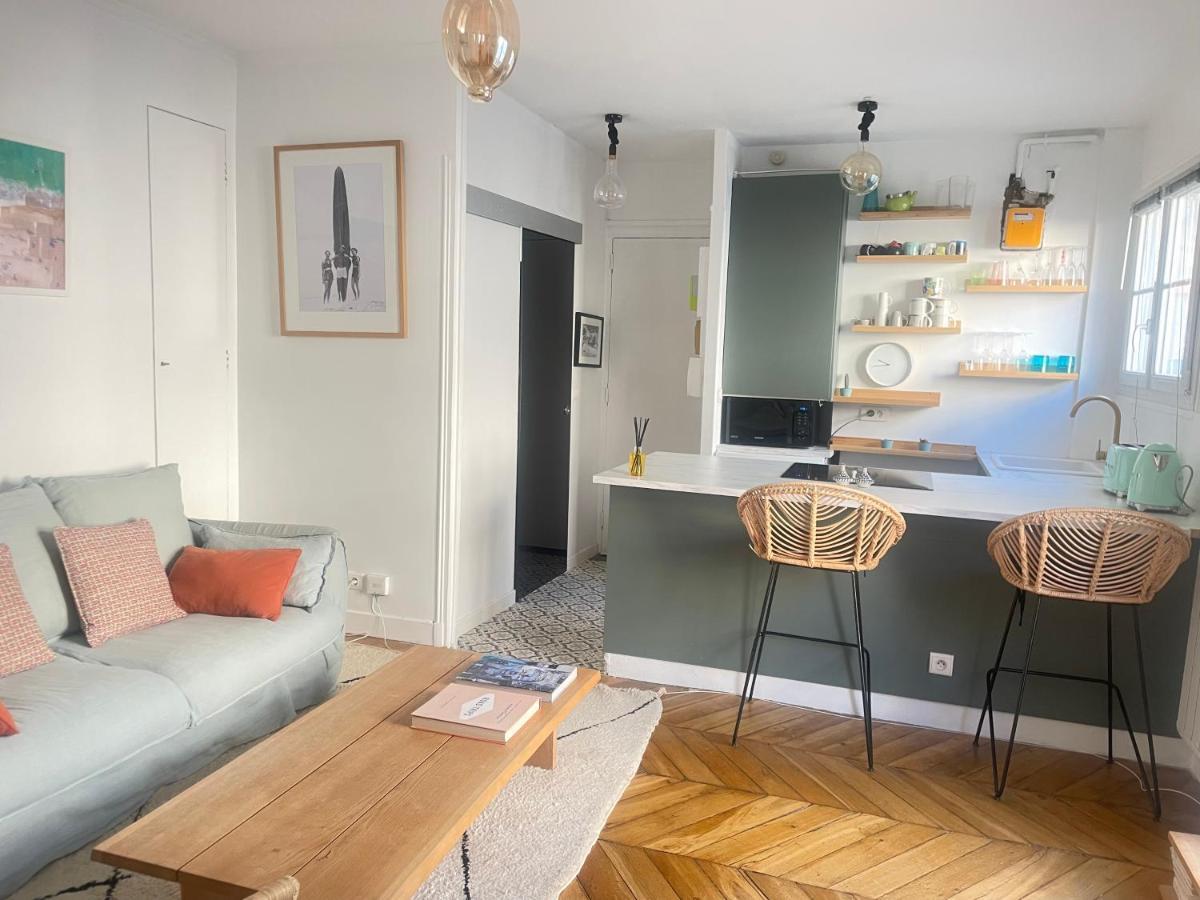 Apartment Au Pied De Montmartre