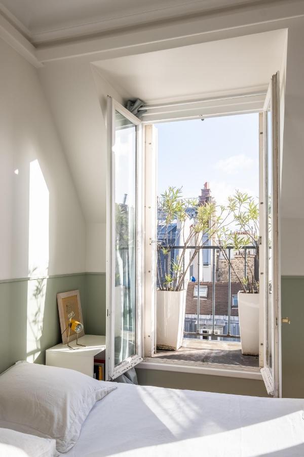 Apartment Veeve - Bright Skies Paris