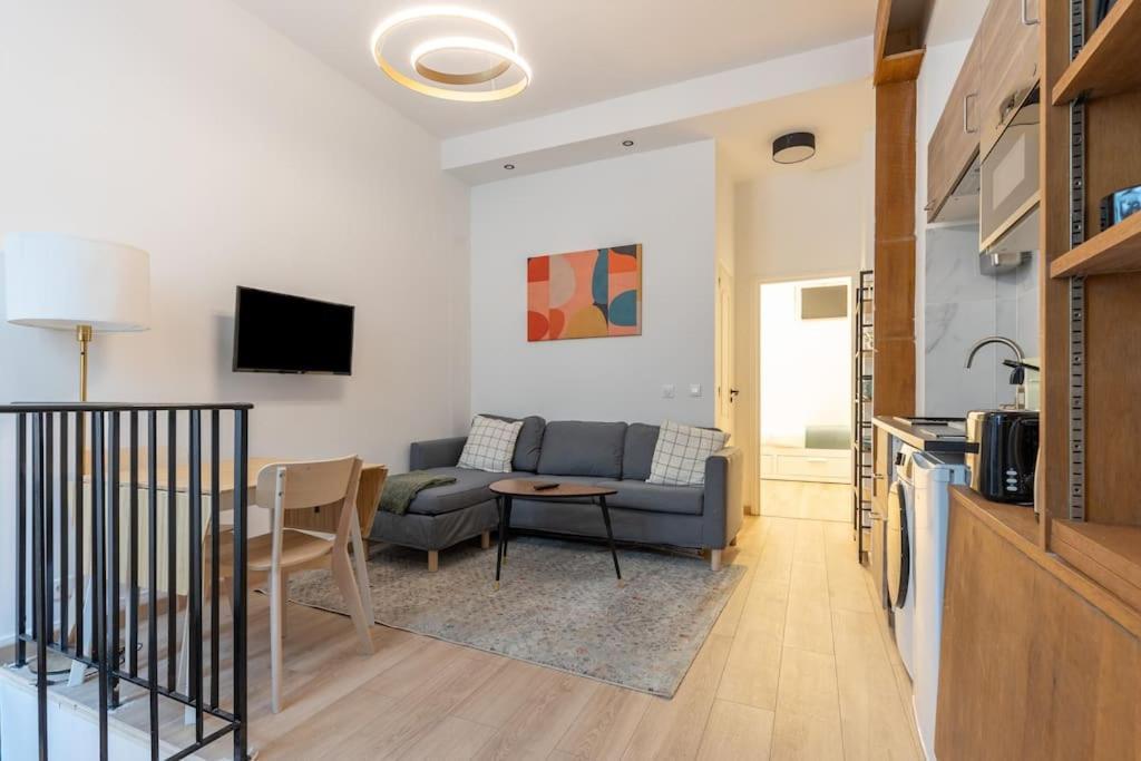Charming Two Bedroom Wagram 17th *