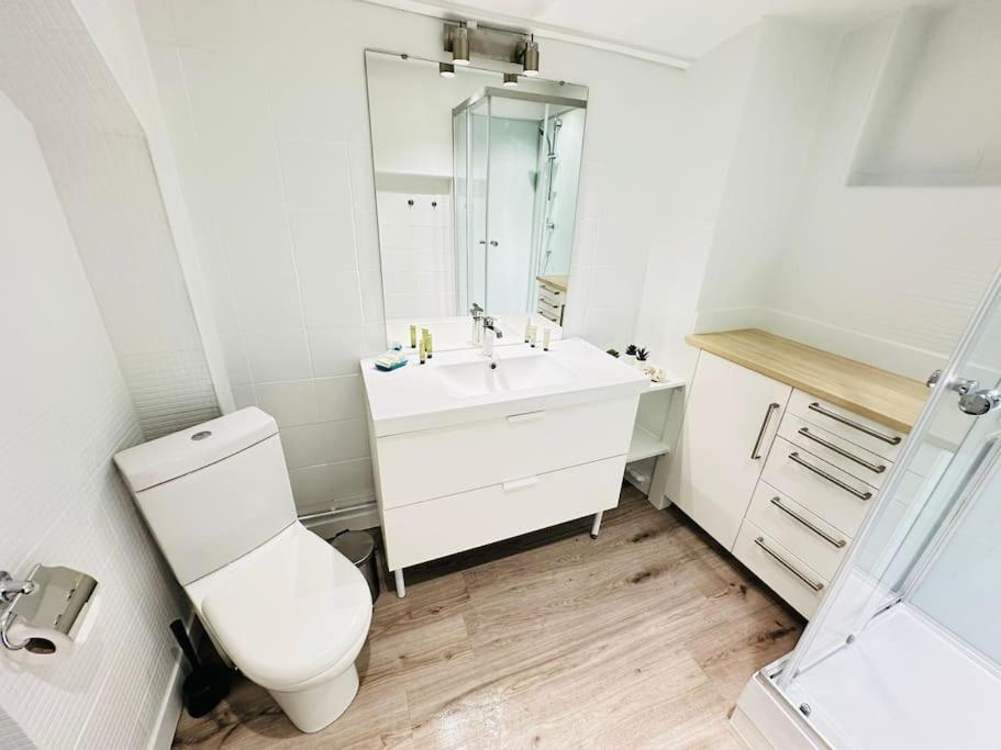 Great Flat In Center Of * Paris