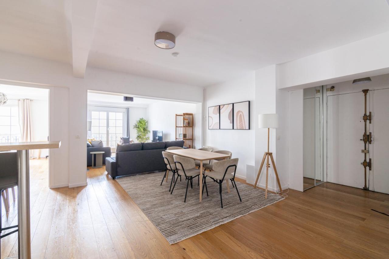 Luxurious 2 Bedroom Arc De Triomphe Grande Armee Appartement Paris