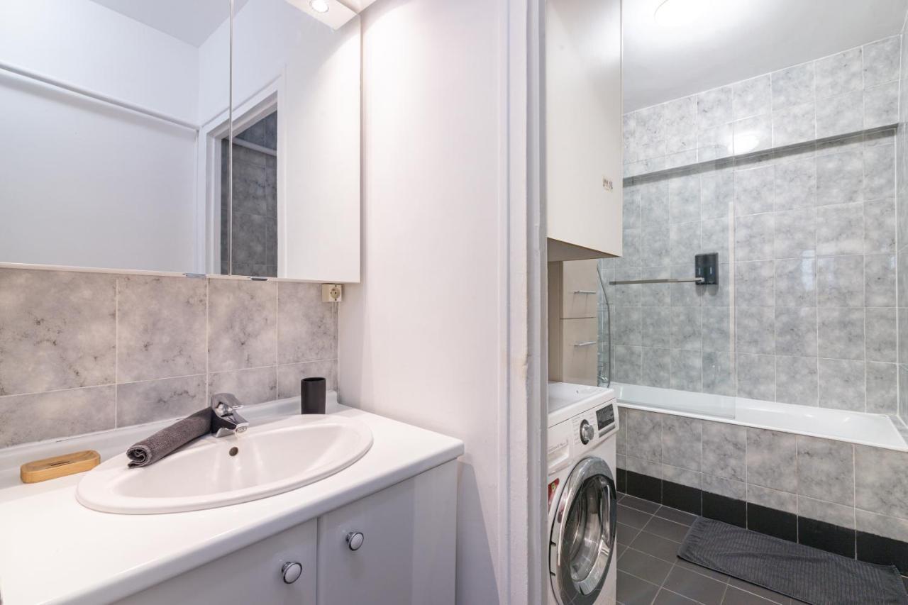 Luxurious 2 Bedroom Arc De Triomphe Grande Armee