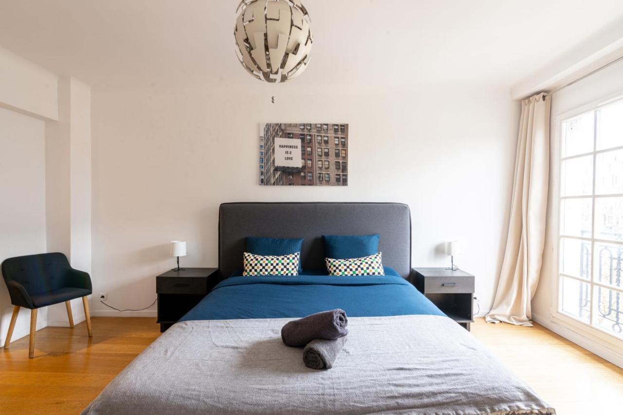 Luxurious 2 Bedroom Arc De Triomphe Grande Armee Appartement *