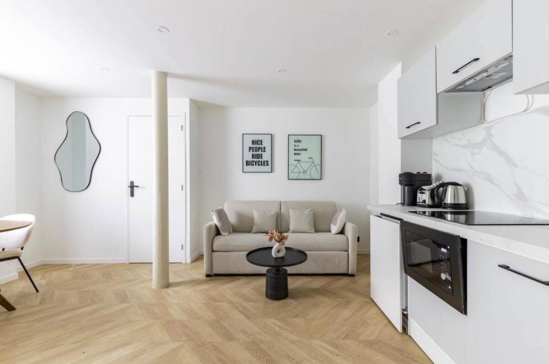 Chapelle/ordener : Magnifique 1br/4p Appartement Paris