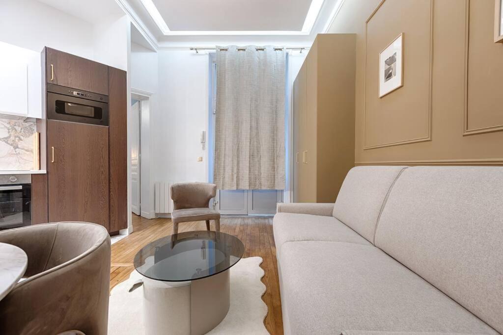 Mykeypers Luxury Parisian Flat - Heart Of Apartment *