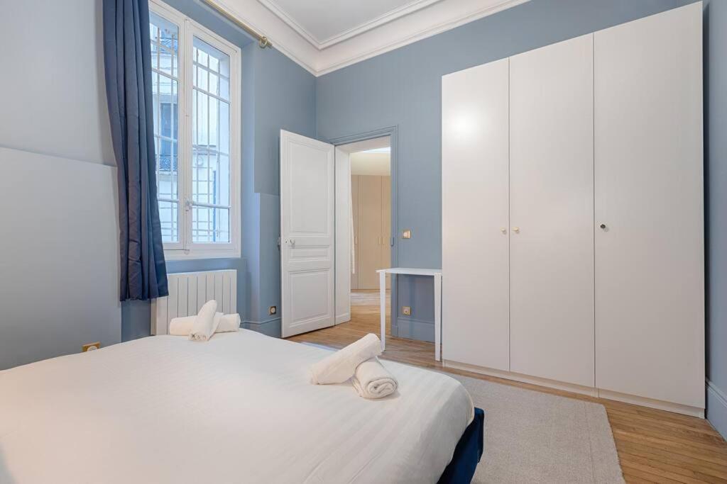 Apartment Mykeypers Luxury Parisian Flat - Heart Of