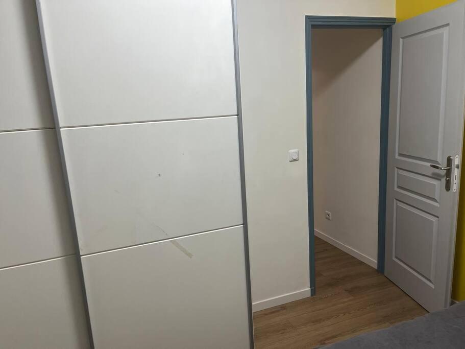 Apartment Corentin Cariou *