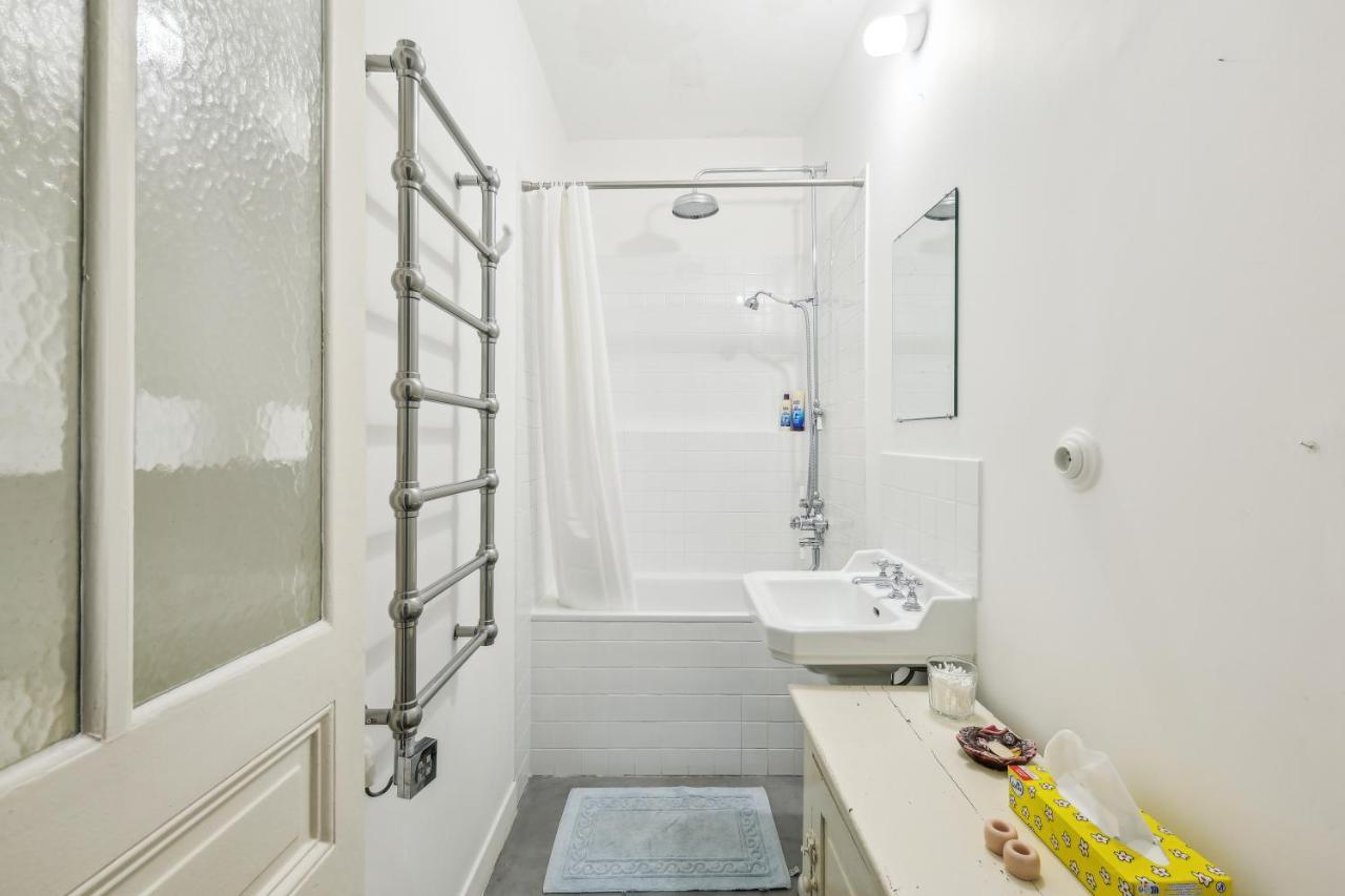 Apartment Spacious 'canal Saint Martin' For 6 By Weekome Paris