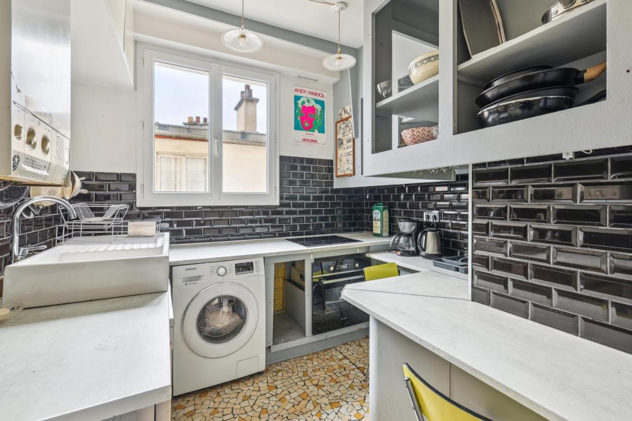 Spacious 'canal Saint Martin' For 6 By Weekome Appartement