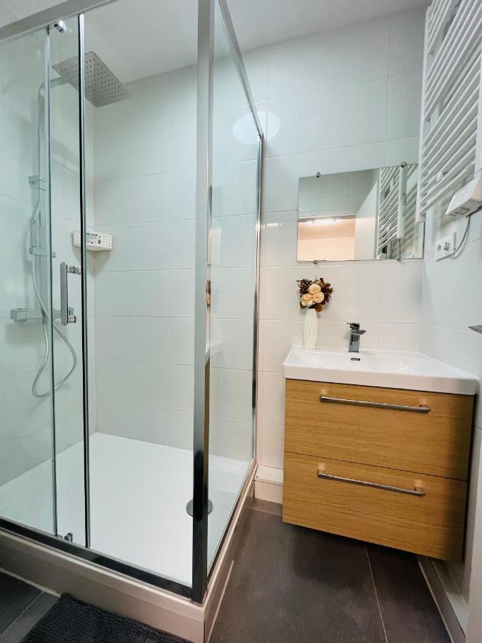 Dream Dwell Paris-two Bedrooms Apart Near Gare Du Nord