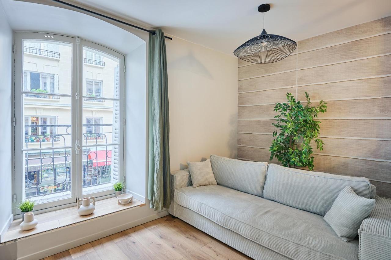 Centrer Of By Prestige Paris