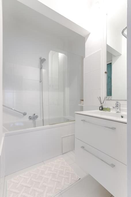 Matignon Saint-honore : Magnifique 1br Paris