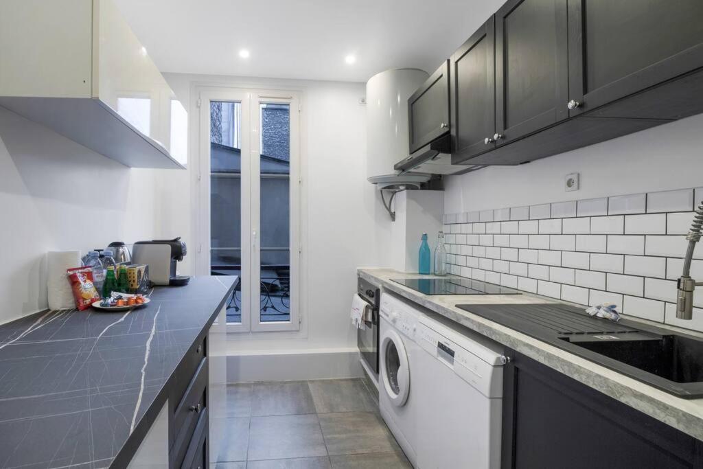 Apartment 6pers #3 Bedrooms #2 Bathrooms#paris 17eme Paris