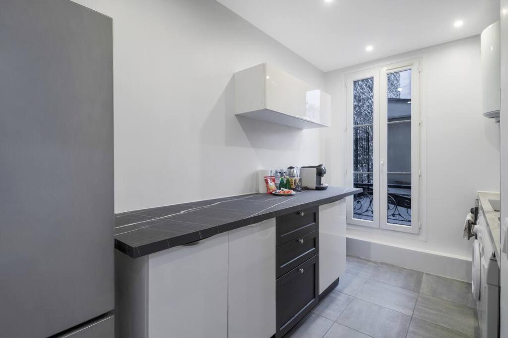Apartment 6pers #3 Bedrooms #2 Bathrooms#paris 17eme *