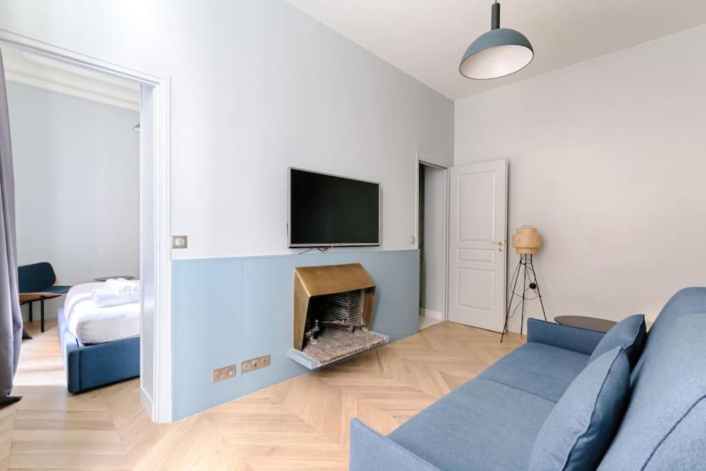 Apartment Champs Elysees Marbeuf Magnifique 4p