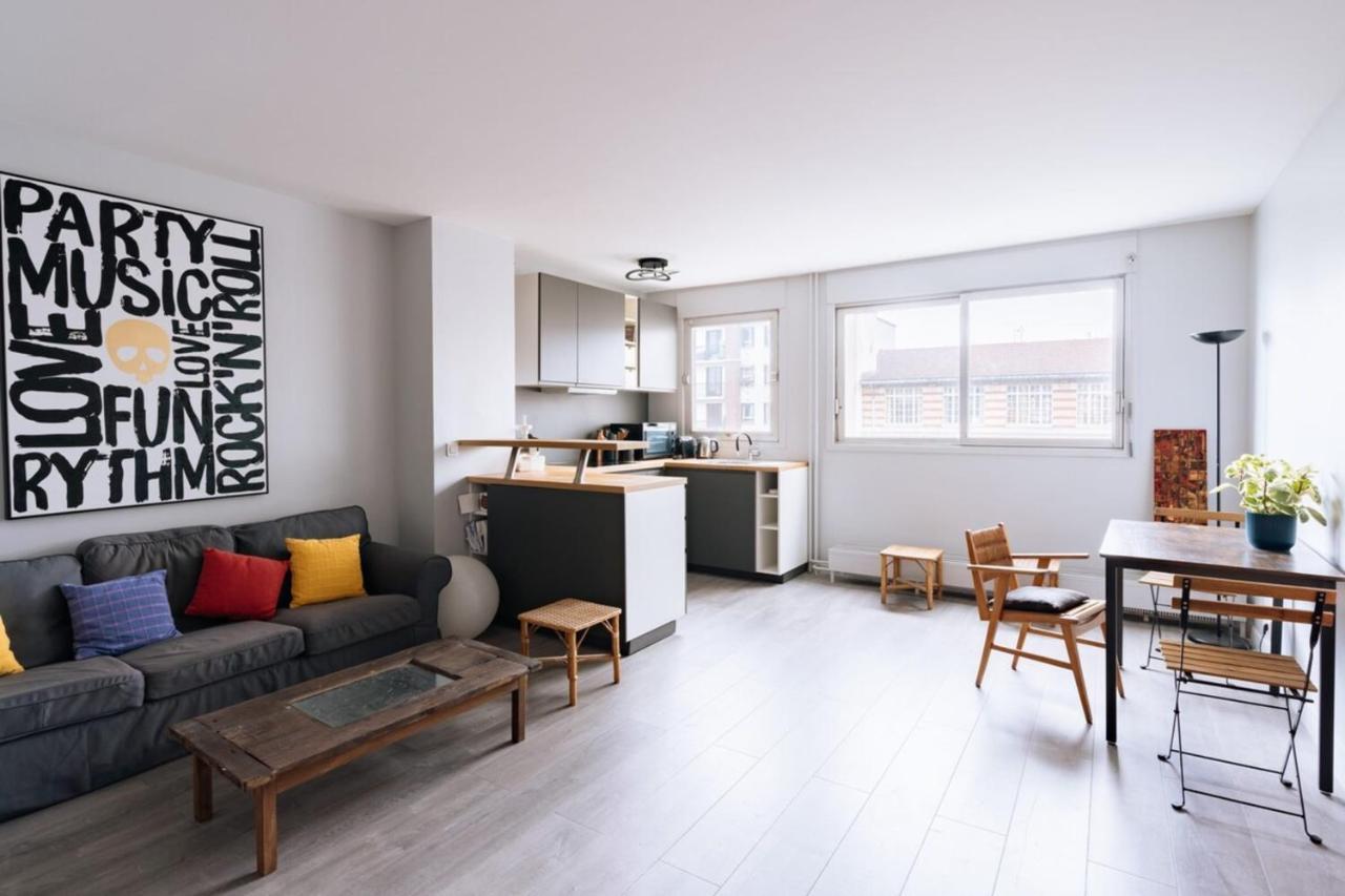 Apartment Exuberant 1bd Near Canal Saint-martin! Paris
