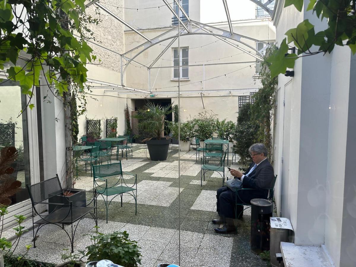 France Eiffel Hotel