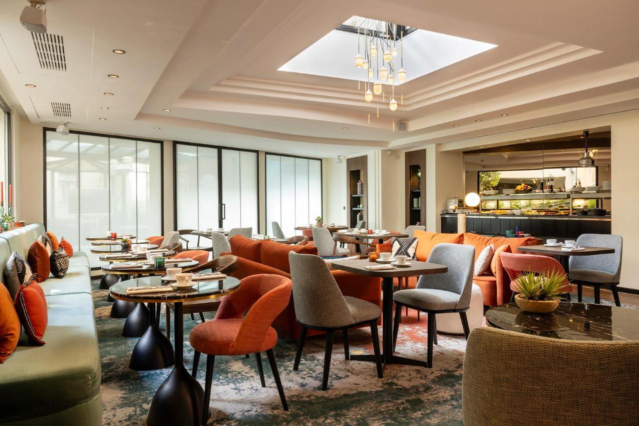 Etoile Maillot Hotel