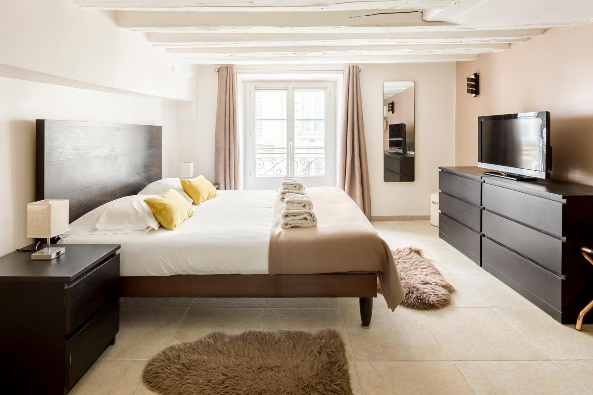 Rivoli Vieille Du Temple With Ac Apartment