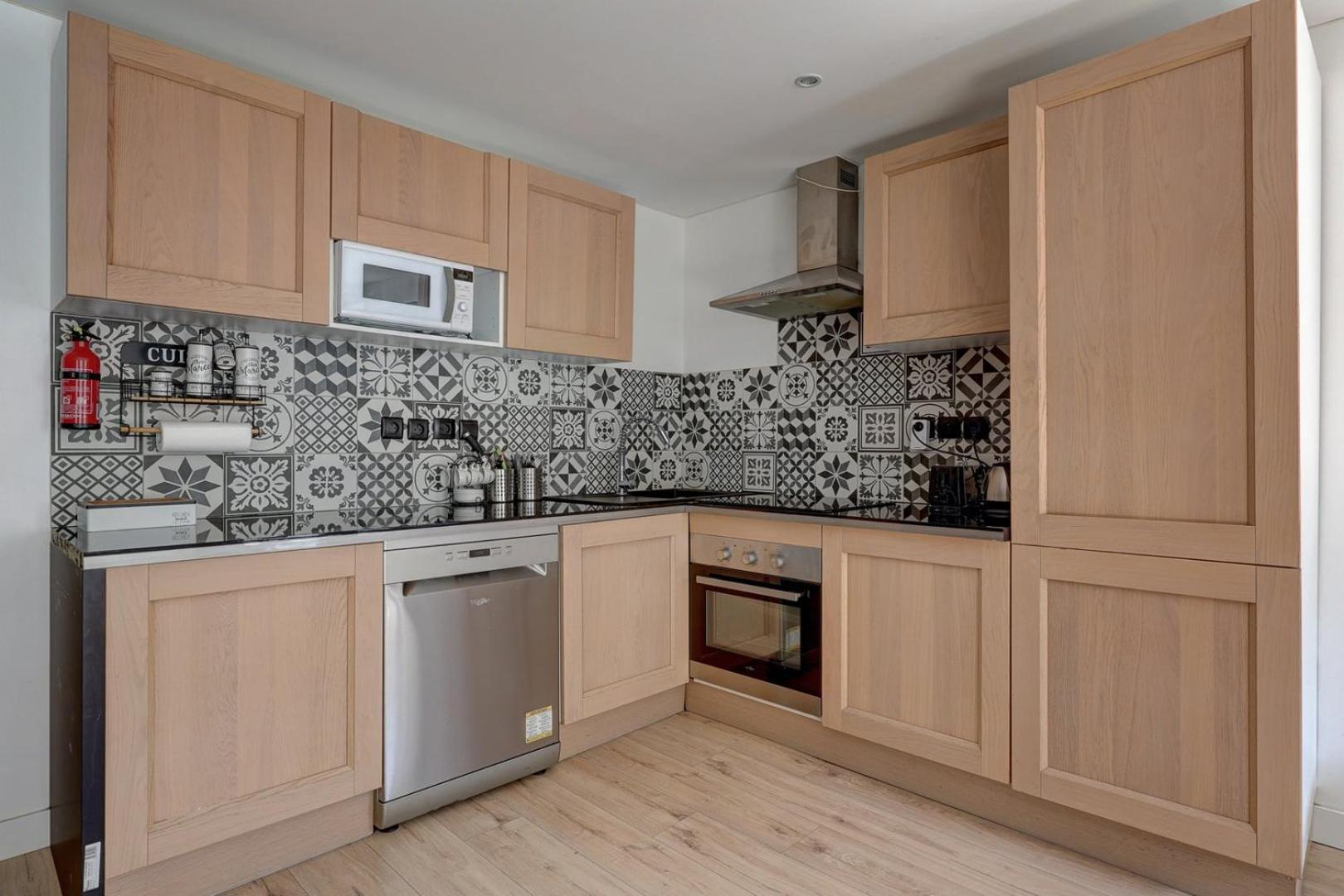 303 Simha - Superbe A Apartment