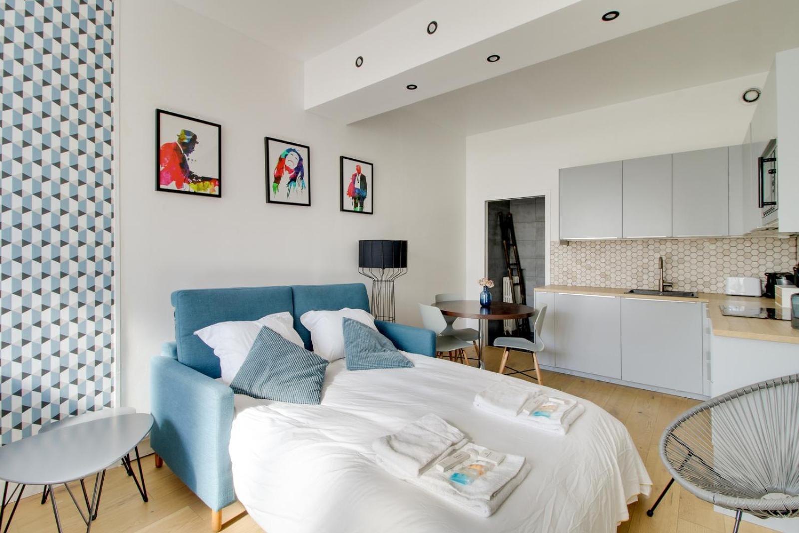 176 Jean - Superb In Apartment *