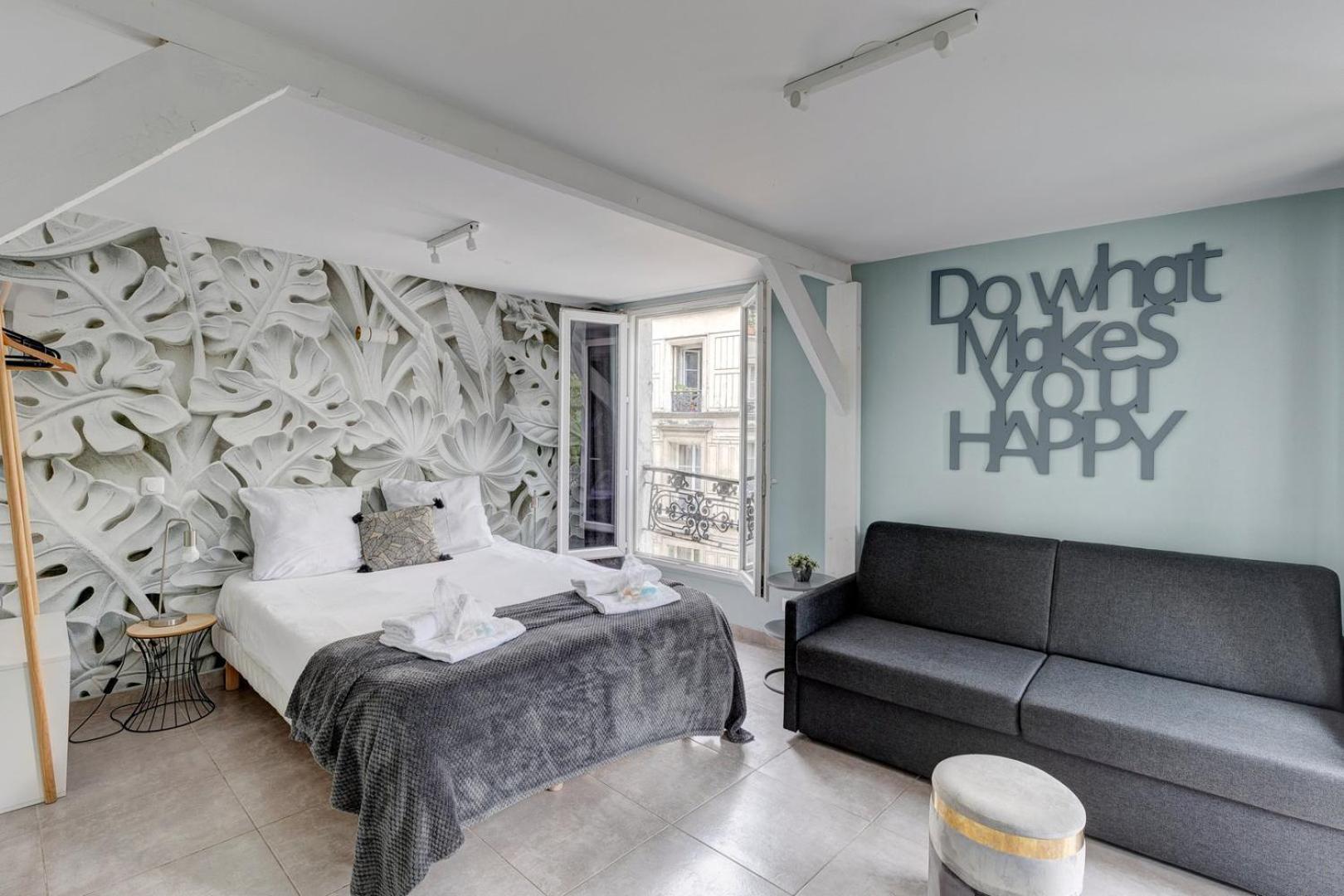 146 Philippe - A Apartment