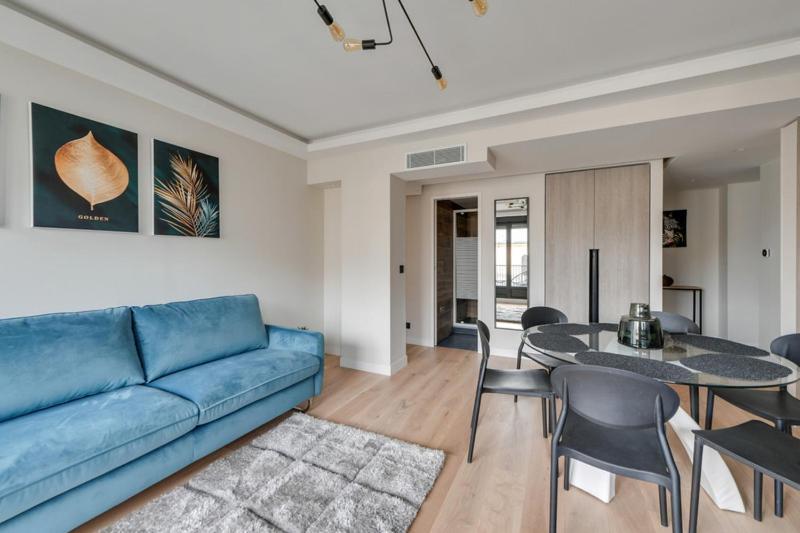 182 Two - Superb In Appartement *