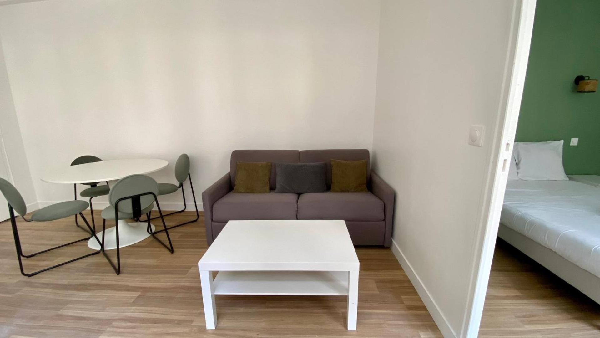 Apartment Proche Grands Boulevard 4p