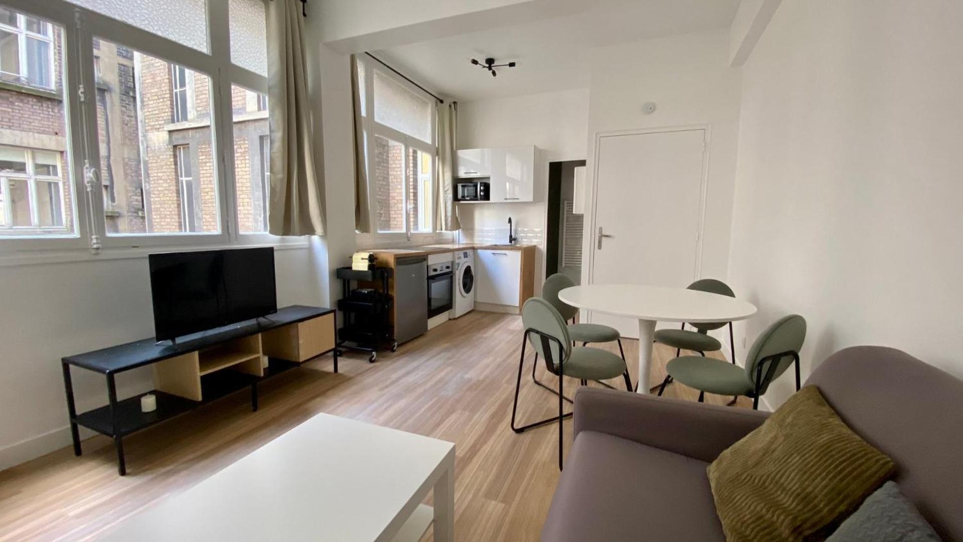 Proche Grands Boulevard 4p Apartment