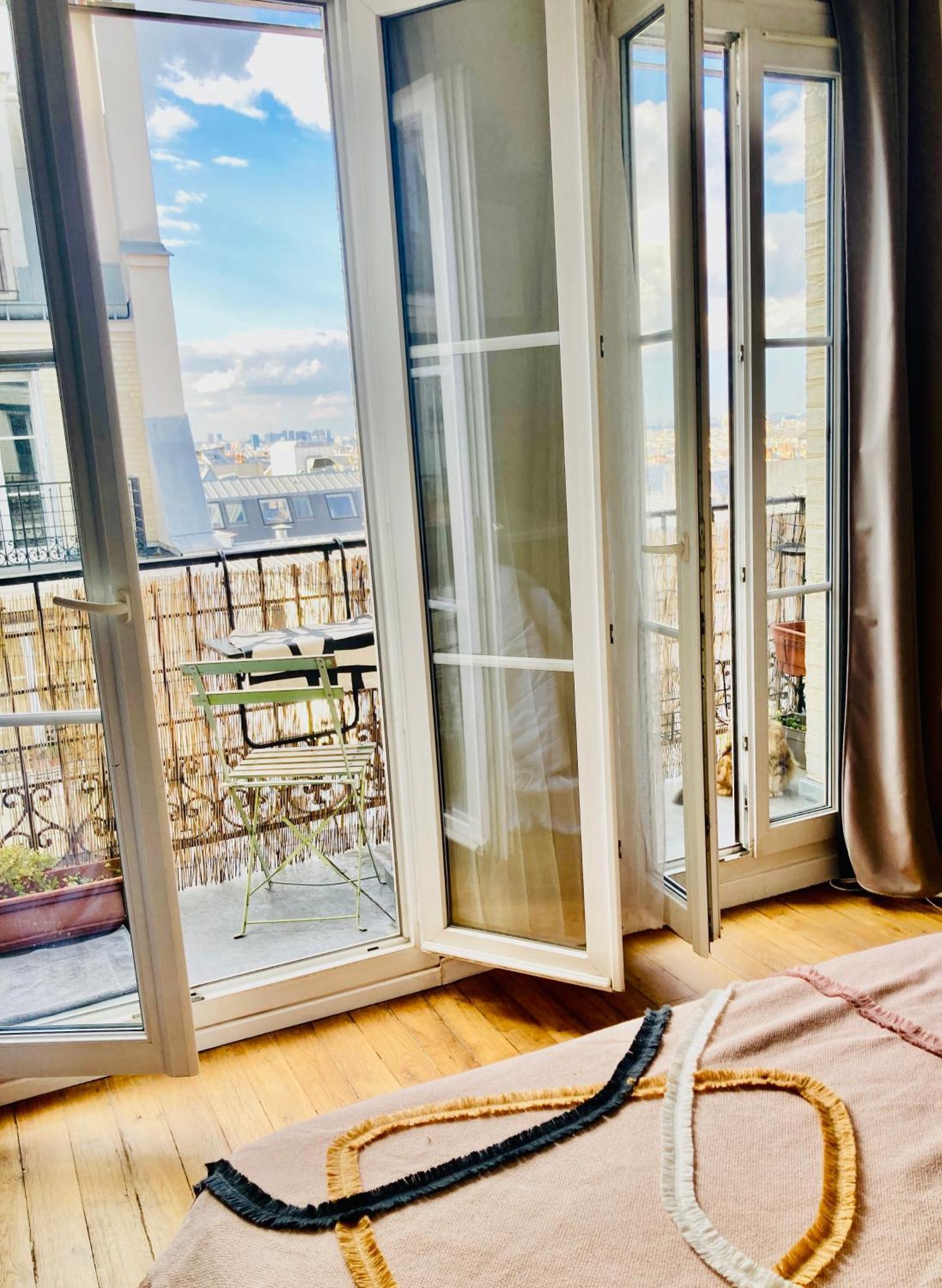 Séjour chez l'habitant Chambre Au Calme à Montmartre Near Sacré-coeur ! Paris