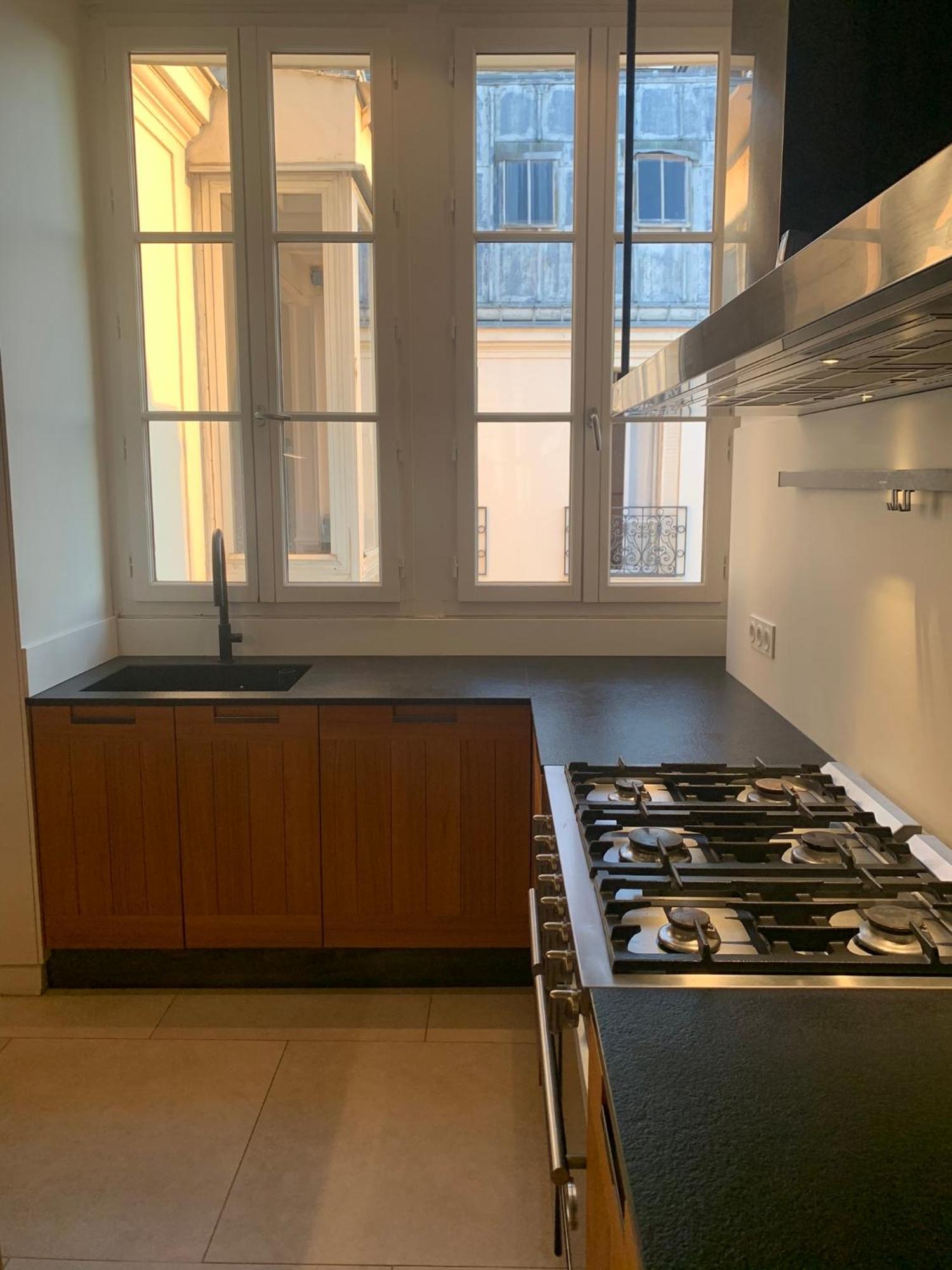 Apartment 3 Bedroom Luxury Eiffel Tower View *