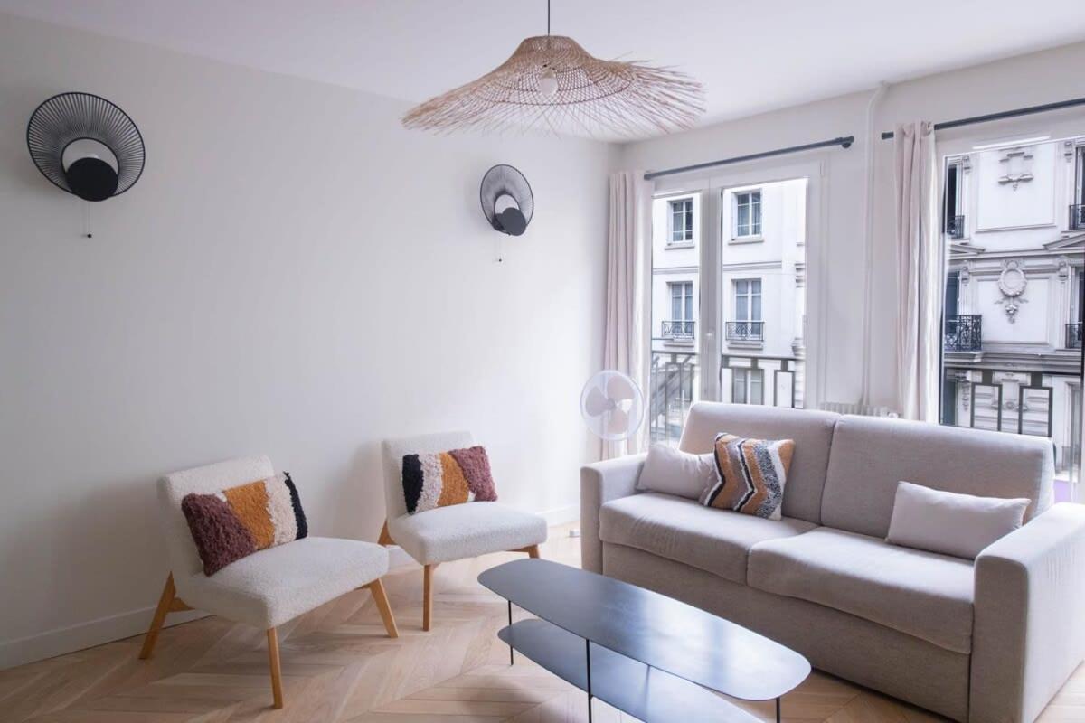 Recently Renovated 3bd Next To Invalides Apartment