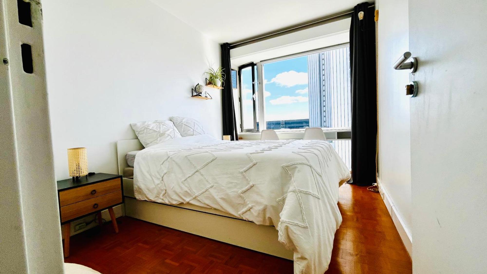 2 Private Bedrooms, Montparnasse Station Homestay Paris