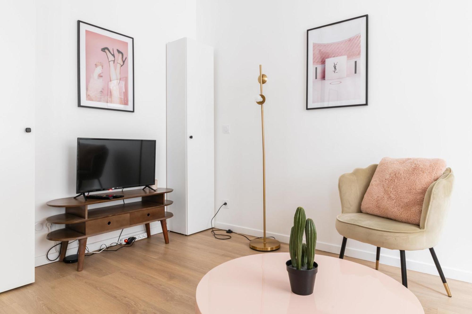 Apartment Luxueux Avec Salle De Bains De Reve 6p