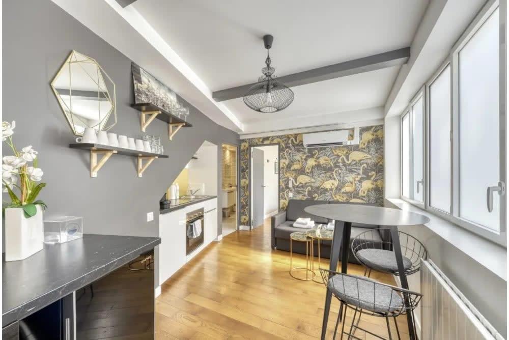 Montmartre Cozy And Bright 1bd With Terrace * Paris