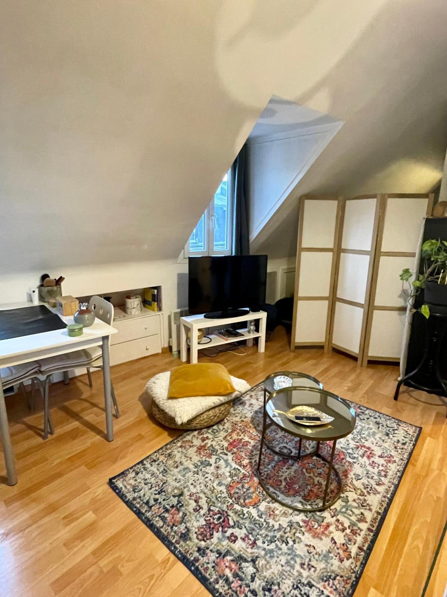 Studio Parisien
