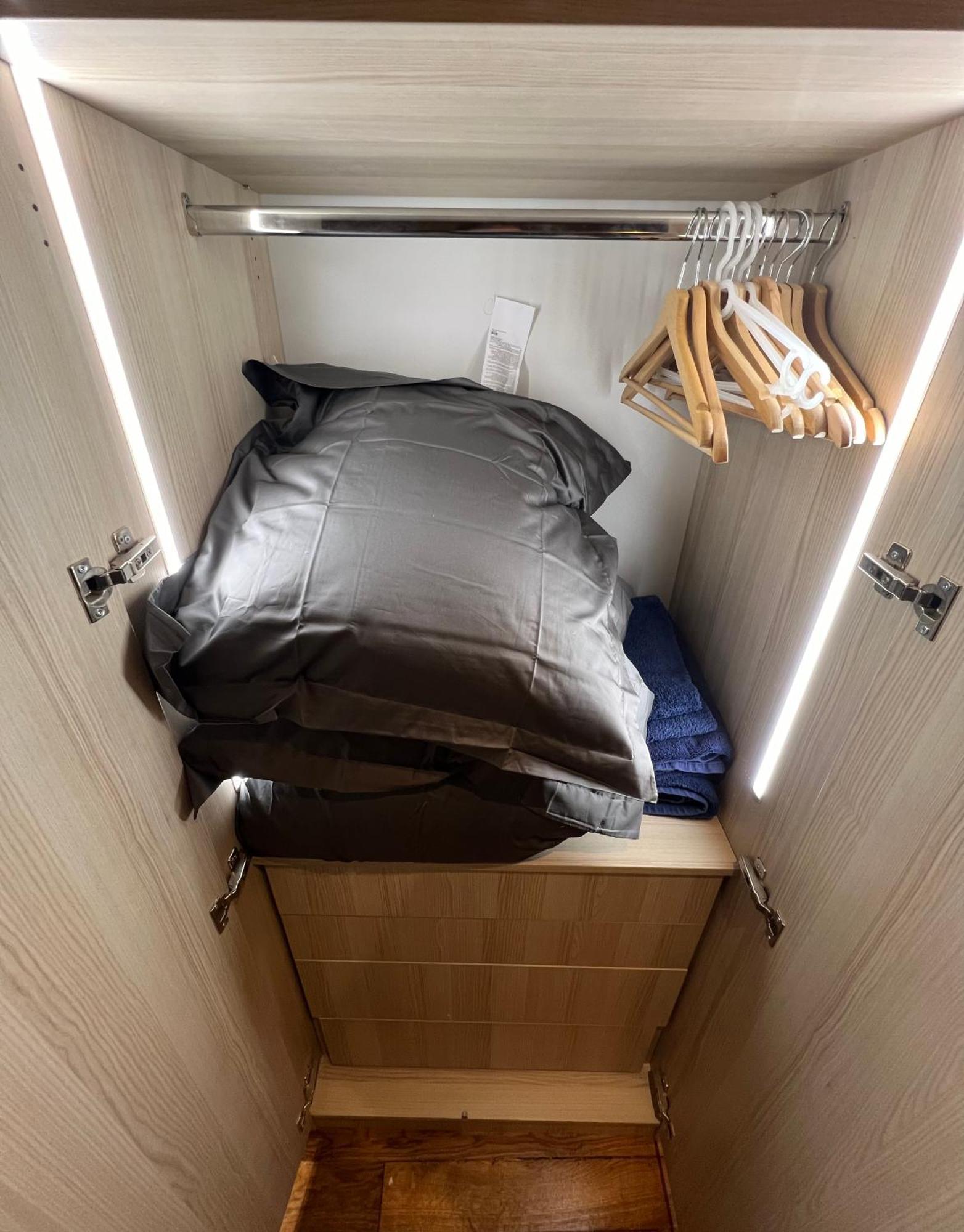 Luxe Louvre Apartment