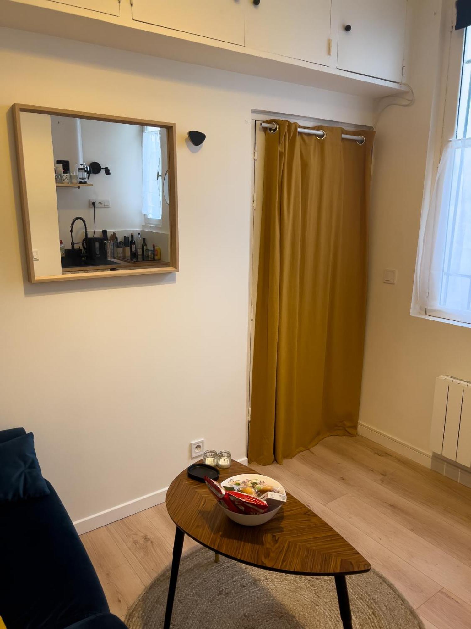 Joli Studio A Madeleine Apartment Paris