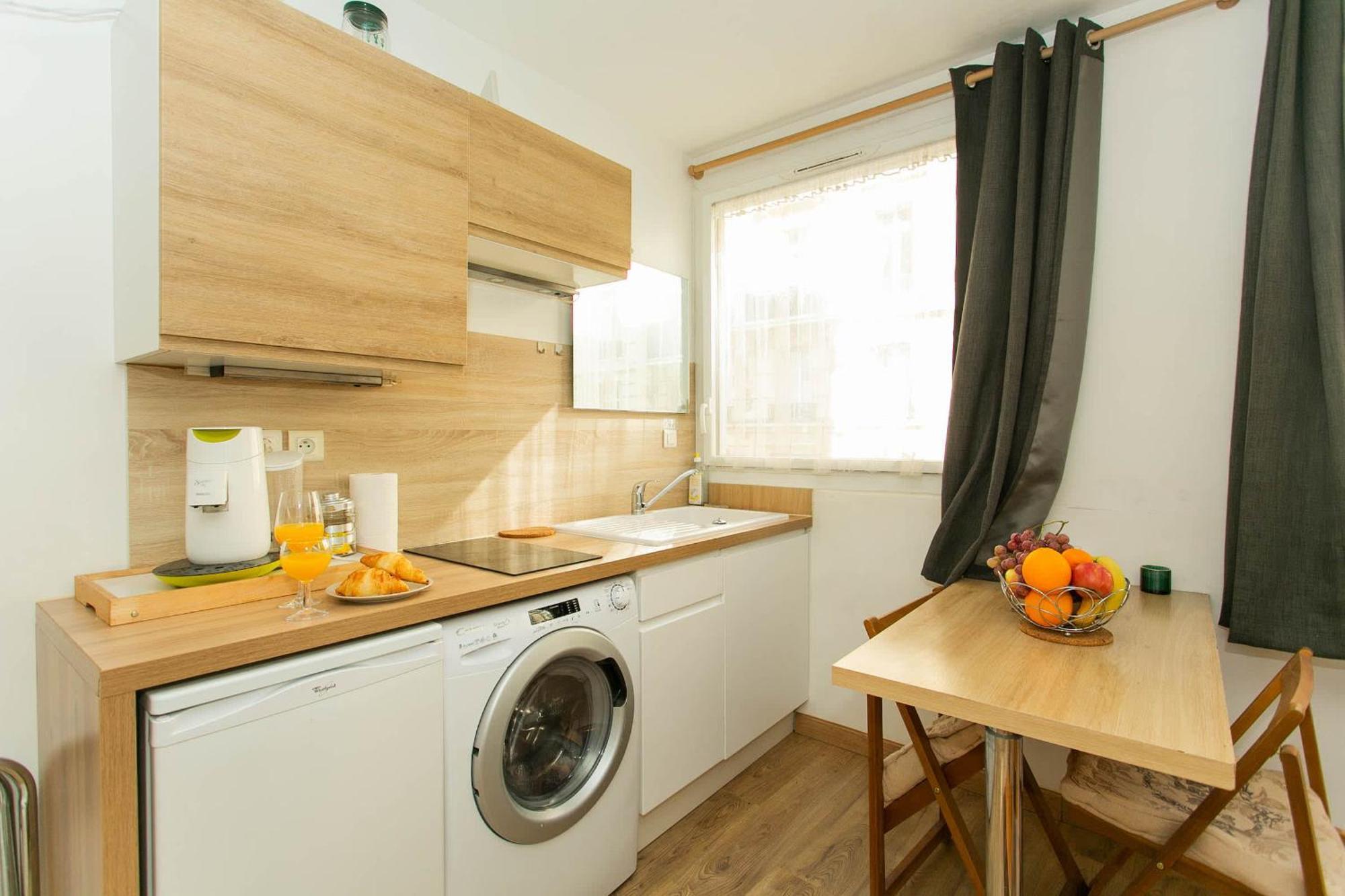 Champs Elysees & Arc De Triomphe - Studio - Cityapartmentstay