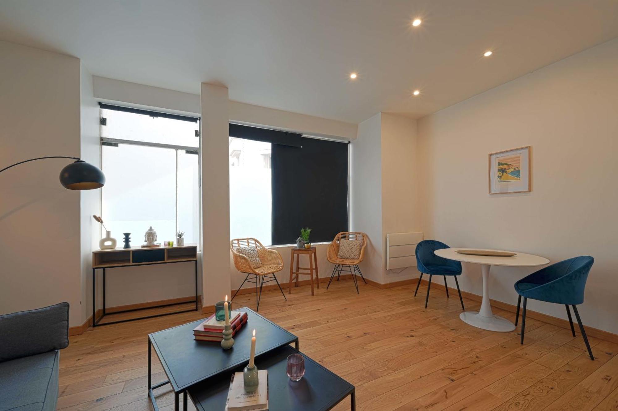 Superbe De 2 Pieces Appartement *