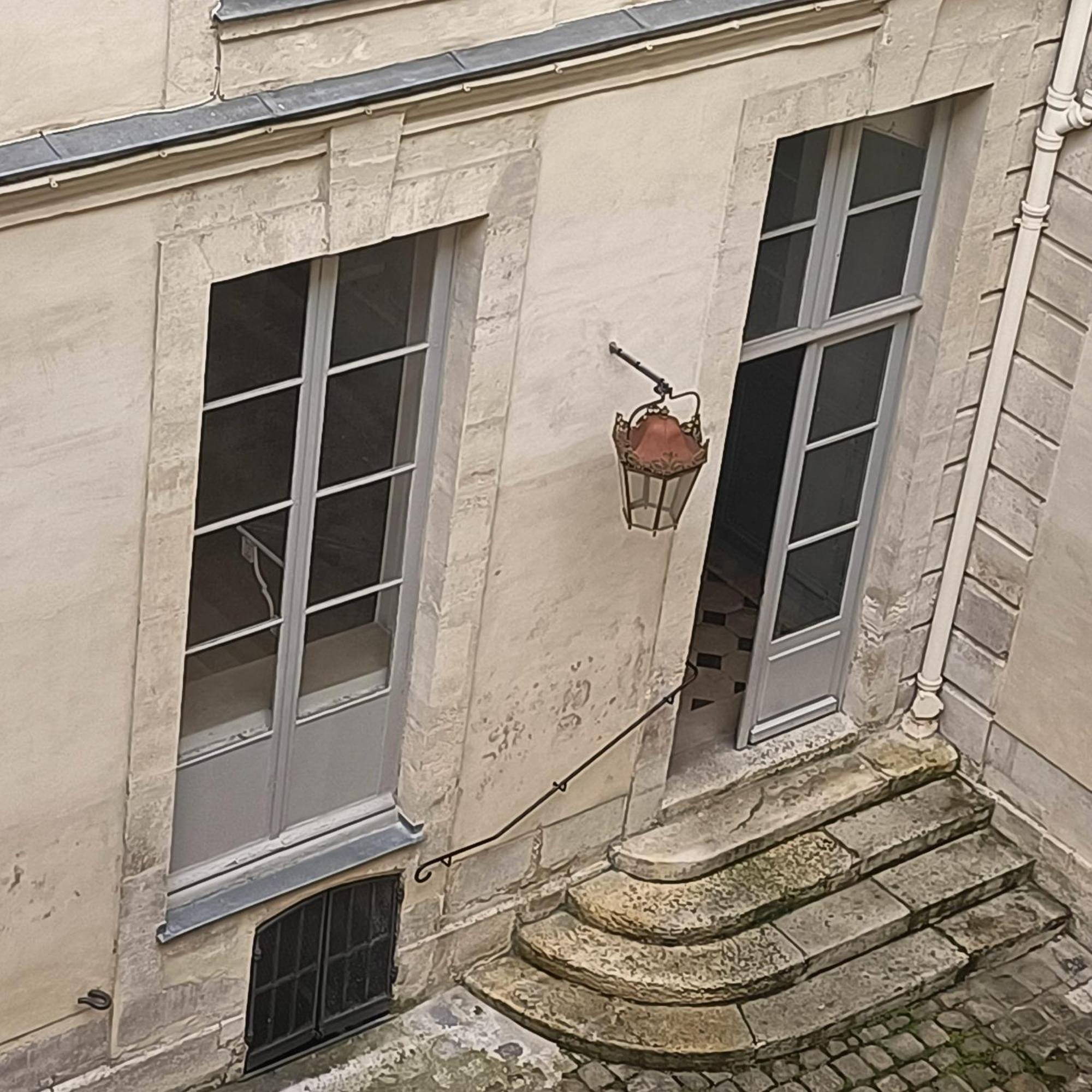 Ile Saint Louis 2 Chammbres 2 Salle De Bains Parking Paris