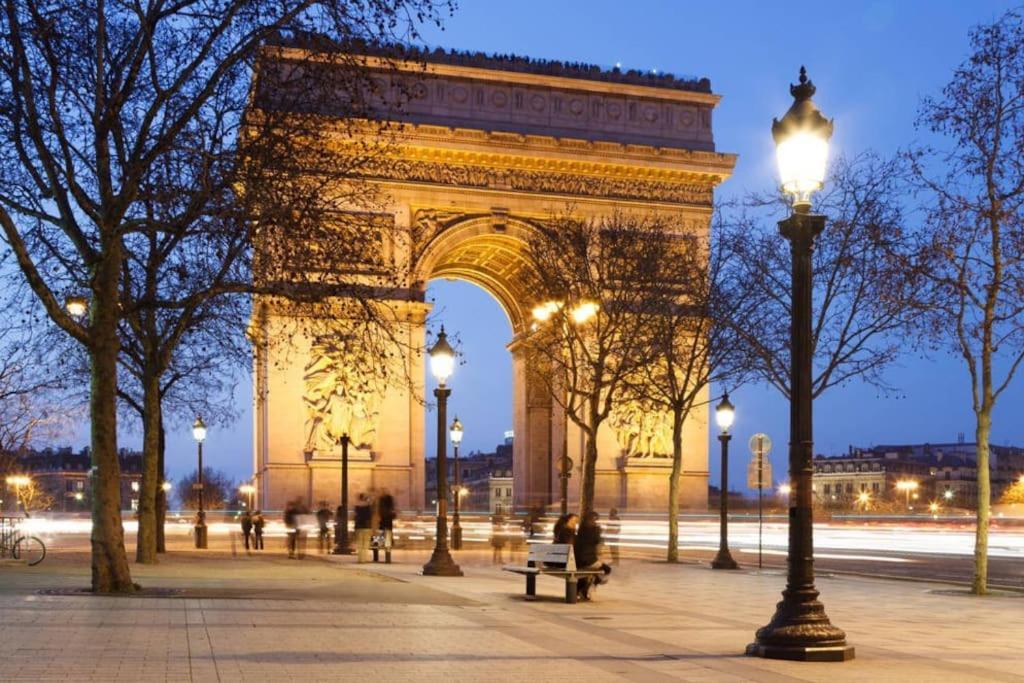 Apartment 16 -near Champs-elysees 75m2 *
