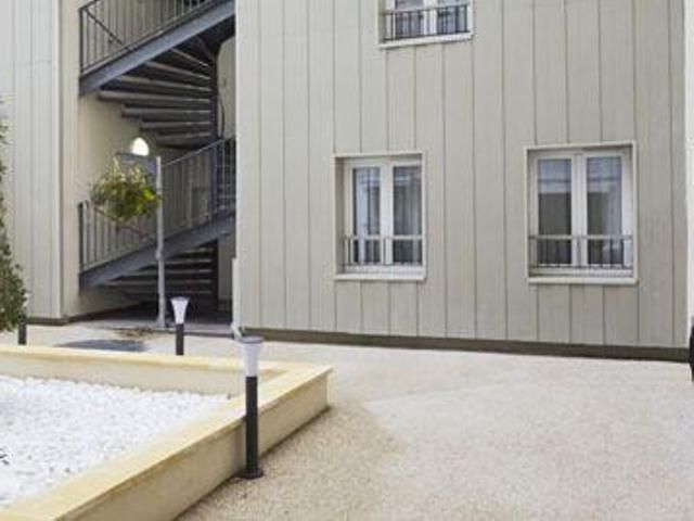 Kyriad 18 - Porte De Clignancourt - Montmartre 3*