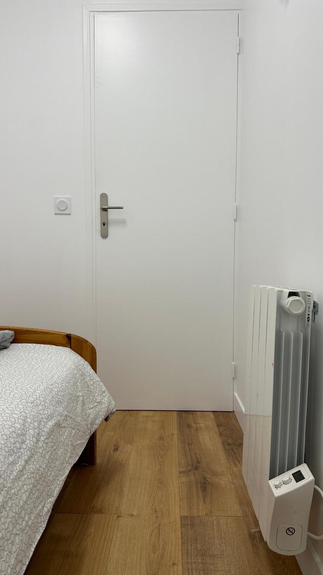 Lacharriere-logement Entier 38m2 Paris
