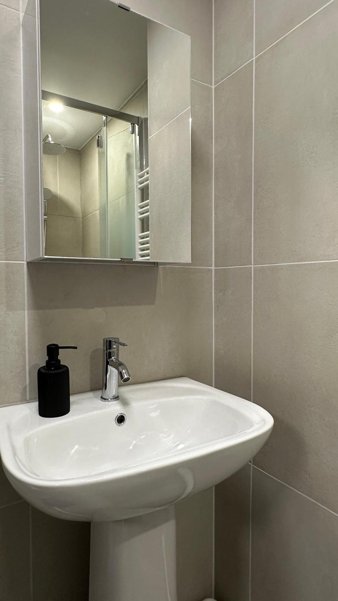 Appartement Lacharriere-logement Entier 38m2 Paris