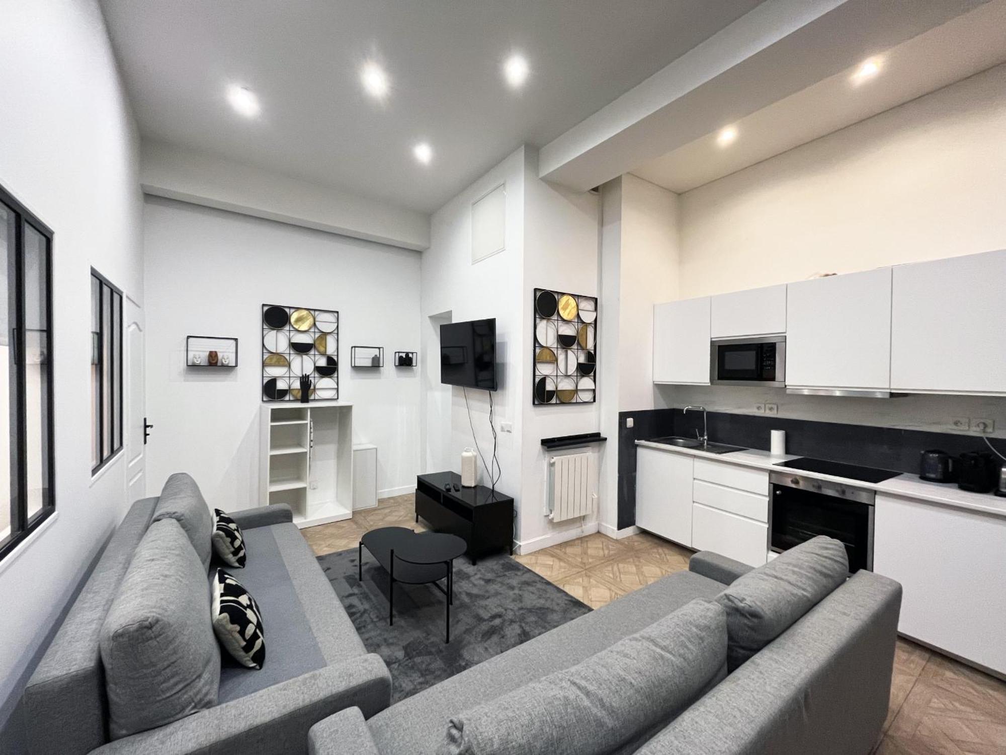 Urban Flat 66 - Pretty 3 Bedroom In *