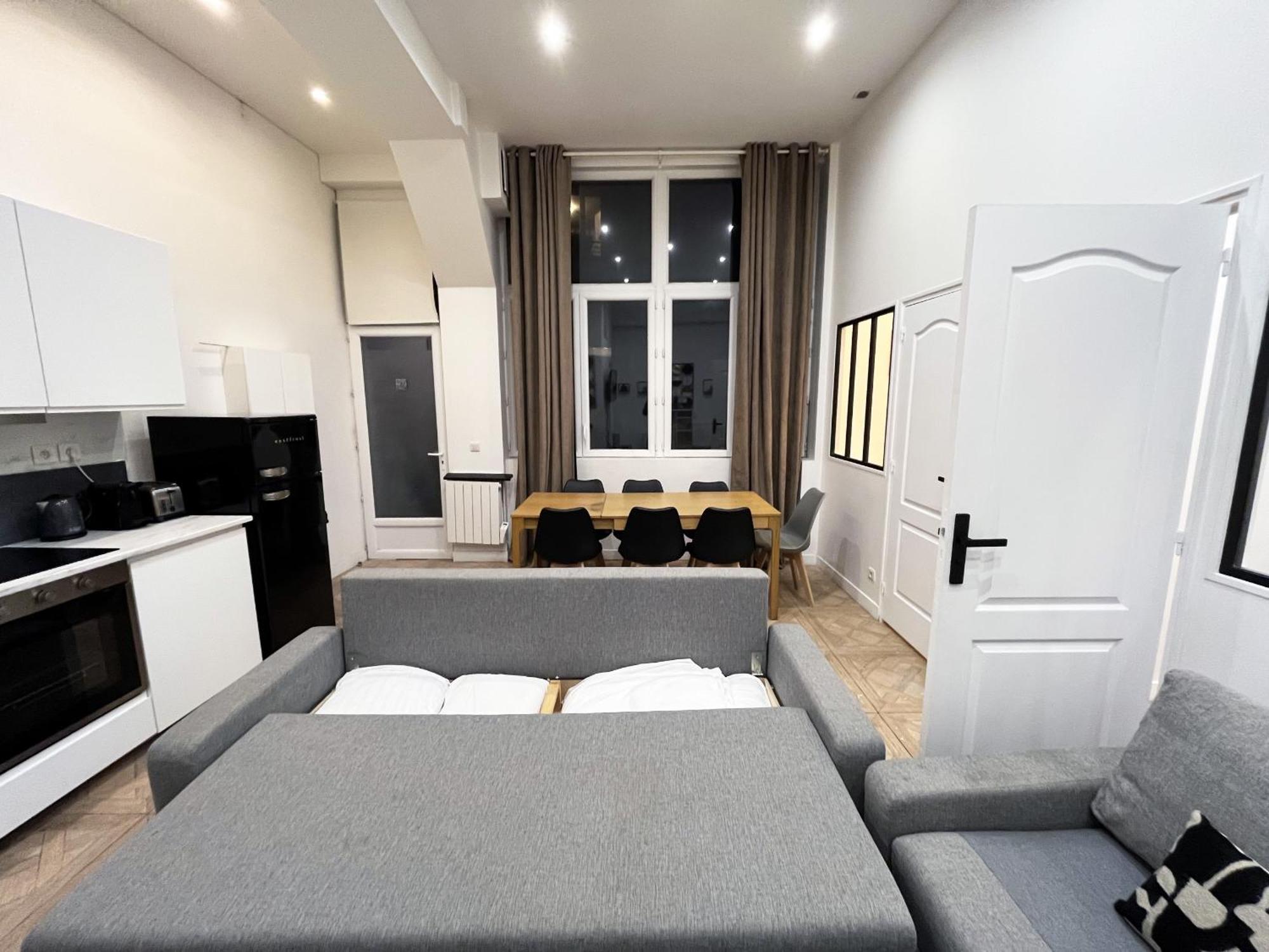 Apartment Urban Flat 66 - Pretty 3 Bedroom In Paris