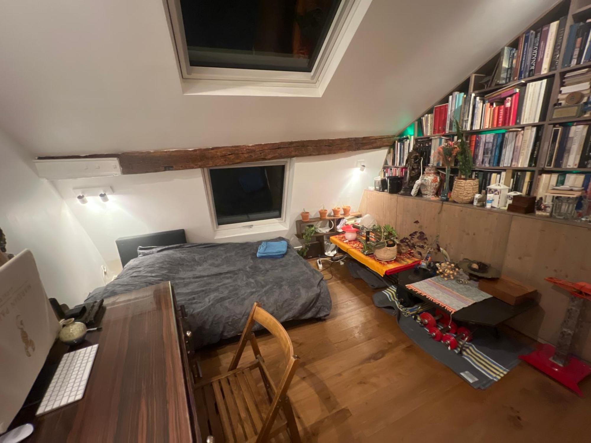 Sous Les Toits De Shared Place *
