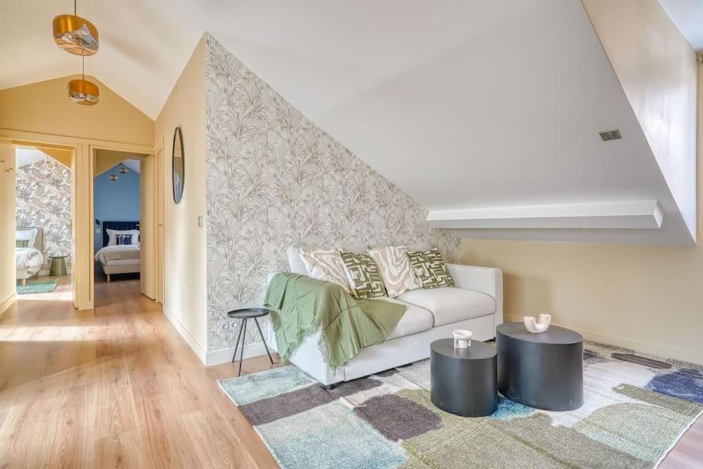 4g#appart 8pers # 3 # Commerce # 15#ac Apartment