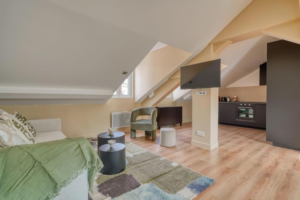 Apartment 4g#appart 8pers # 3 # Commerce # 15#ac Paris